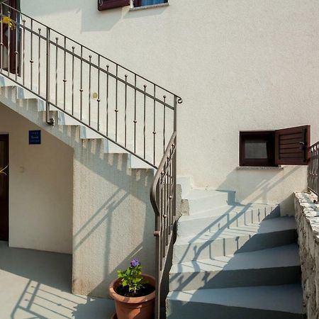 Apartment Nonna Đảo Krk Ngoại thất bức ảnh